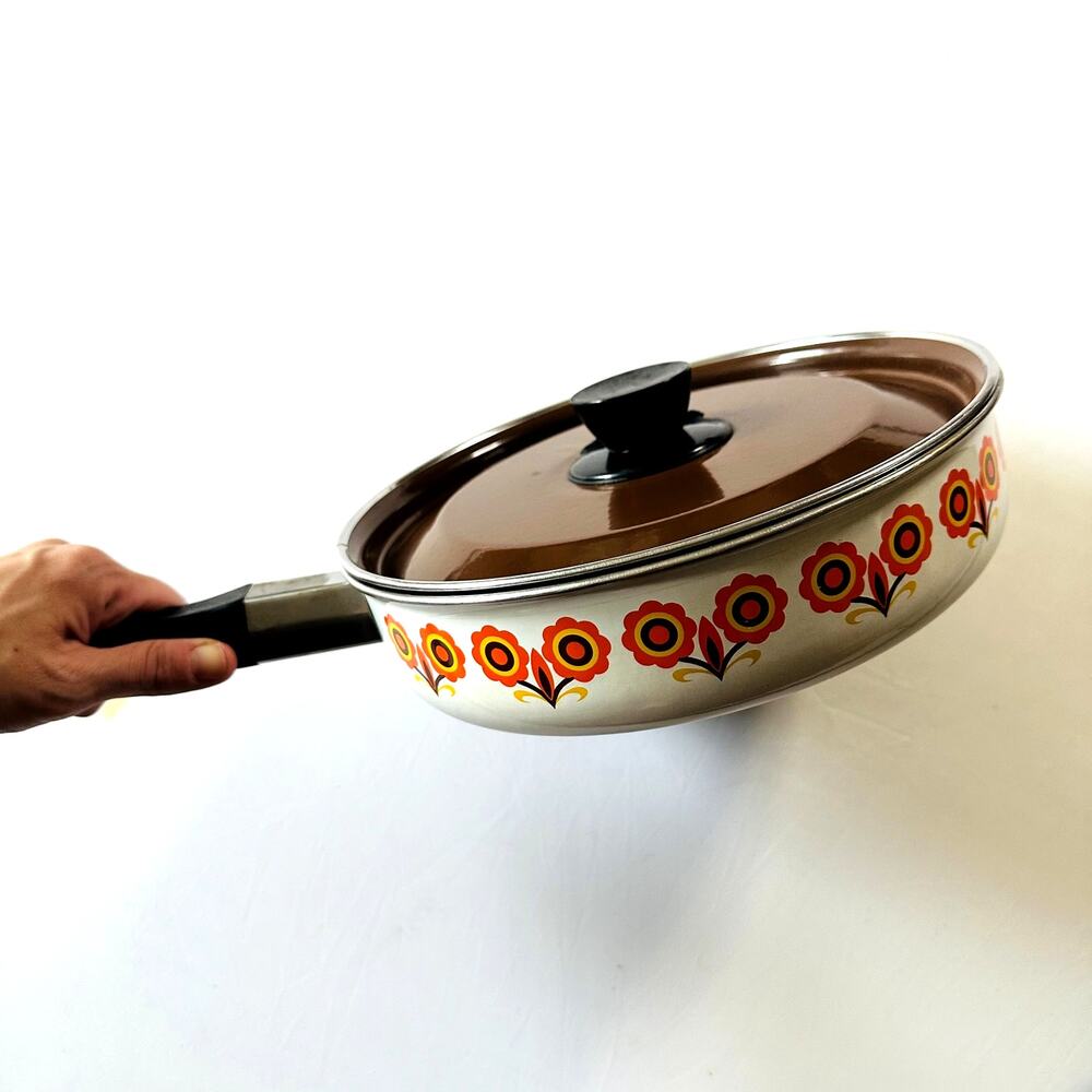 Vintage 1970s Japan Sanko Ware Floral Enamel Sauce Pan Show Pan w/ Lid